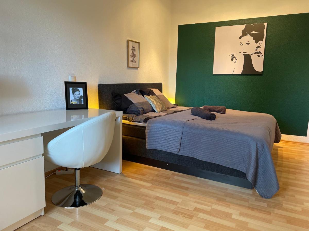 Sky Night Suite Düren - Eifel Eksteriør billede